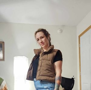 Brown crop vest, worn once, love tree brand
